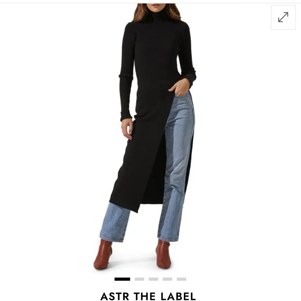 ASTR The Label Hi Slit Turtleneck